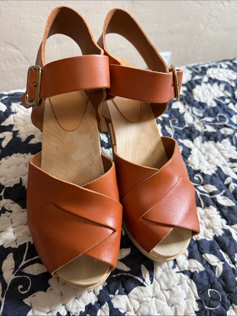 BRYR whiskey Leather Open-Toe Wedge Sandals 37
